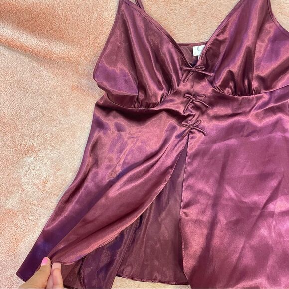 Romantic Burgundy Nightgown  - Picture 11 of 11